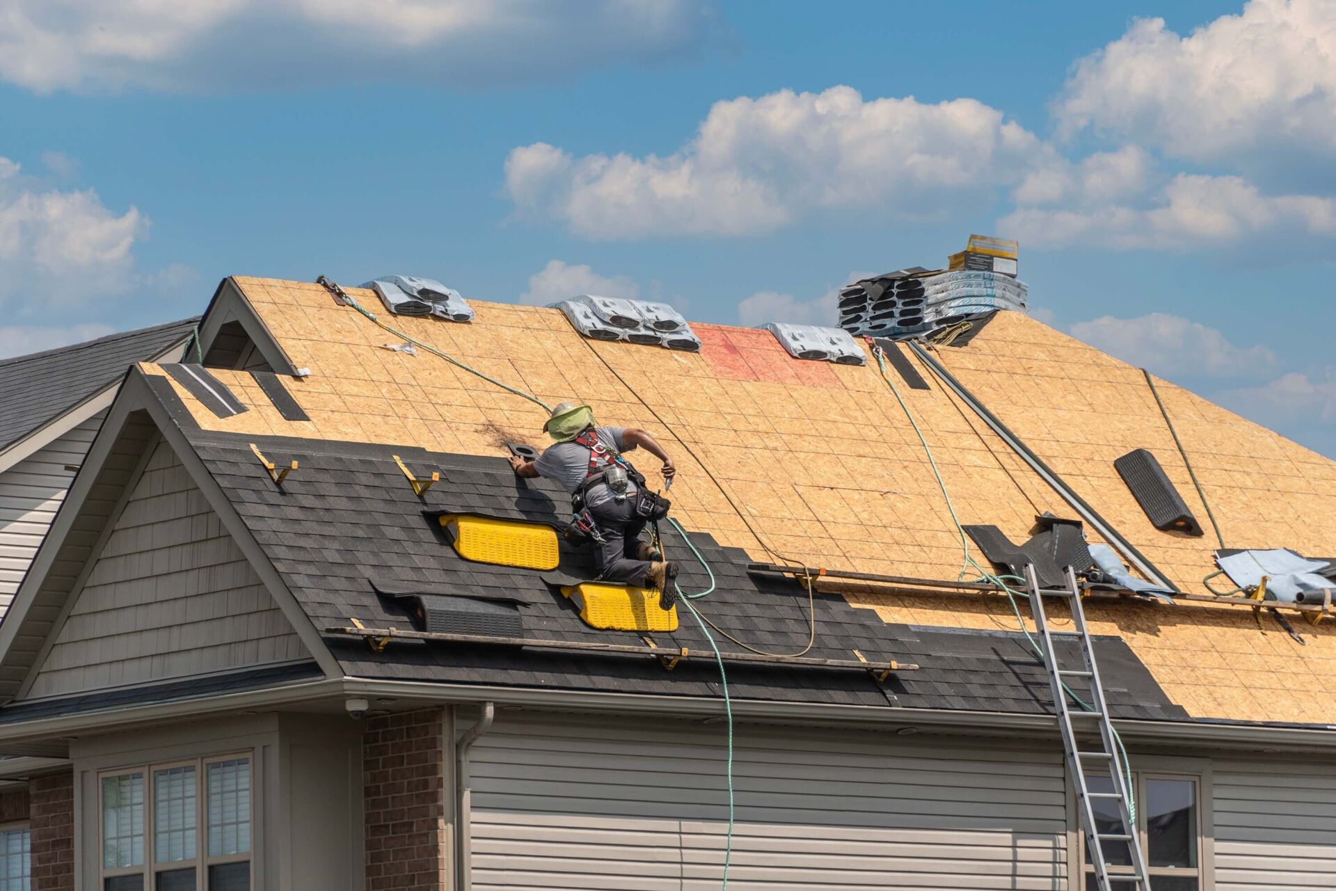 About JJJ Roofing